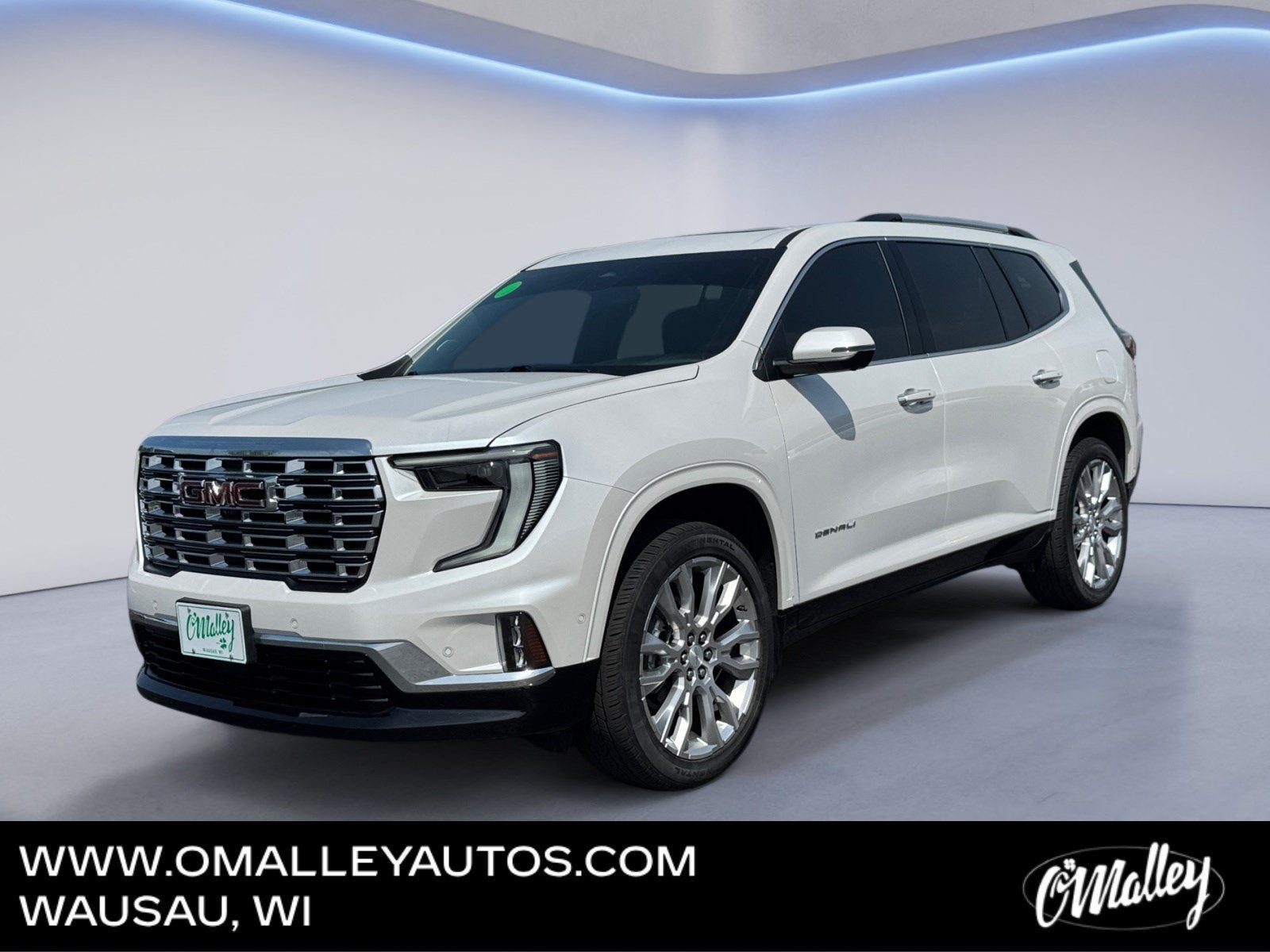 2024 GMC Acadia Denali in White Frost Tricoat — front three-quarter view